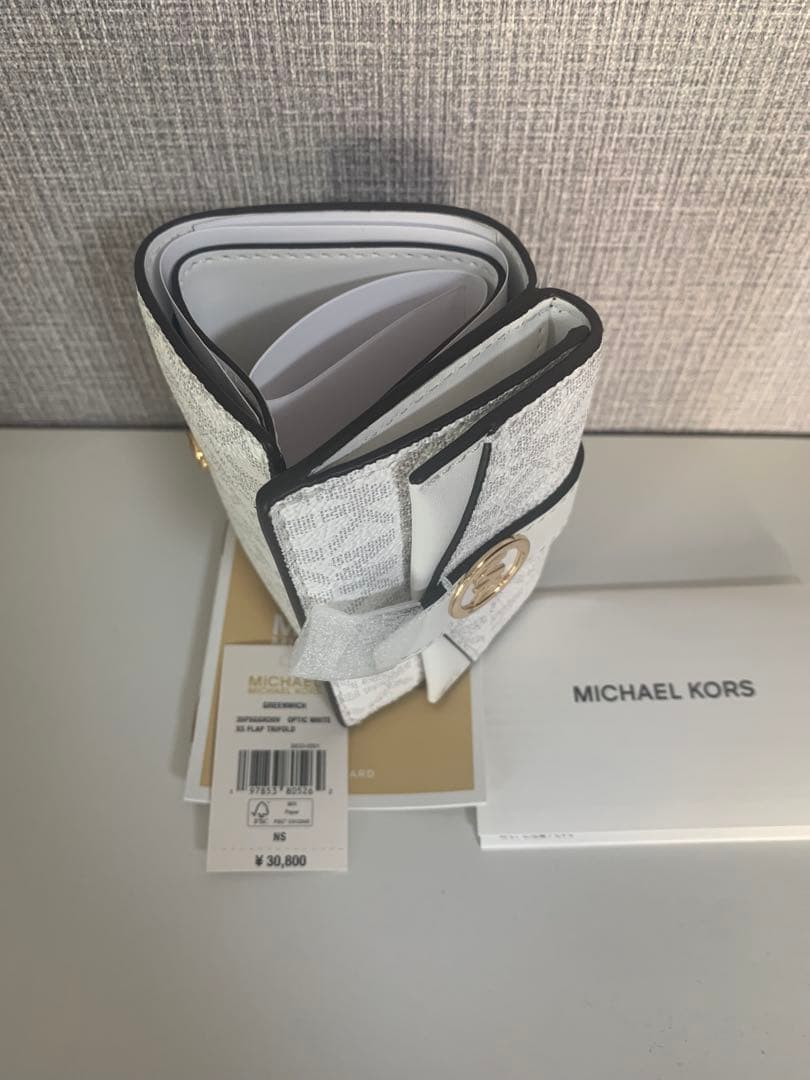 MICHAEL KORS 三つ折り財布