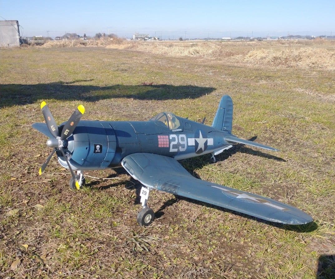 F4U コルセア　ラジコン飛行機　電動