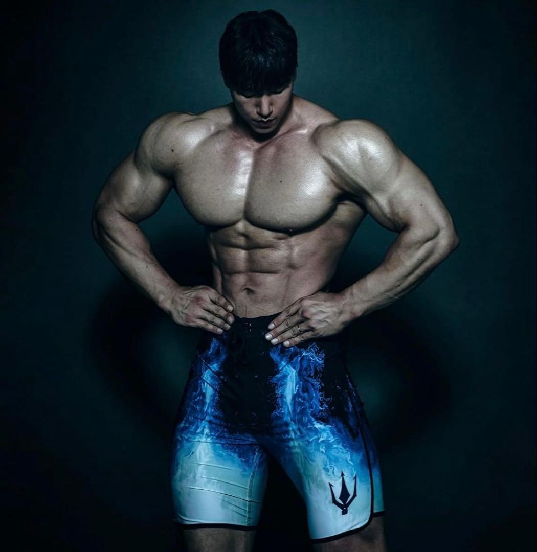 大特価‼️ファイドFIEDサーフパンツ メンズ　ブルーブラッド　海水パンツMサイズ