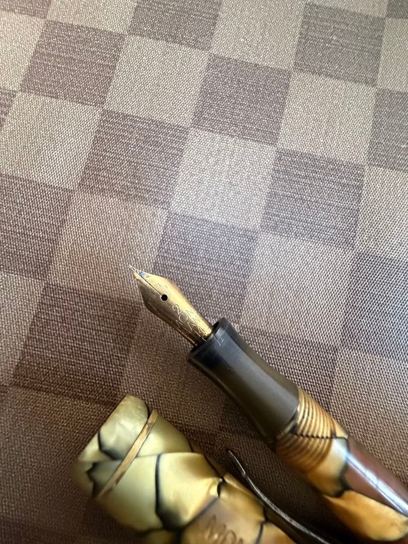 モンブラン万年筆322、古いモデル