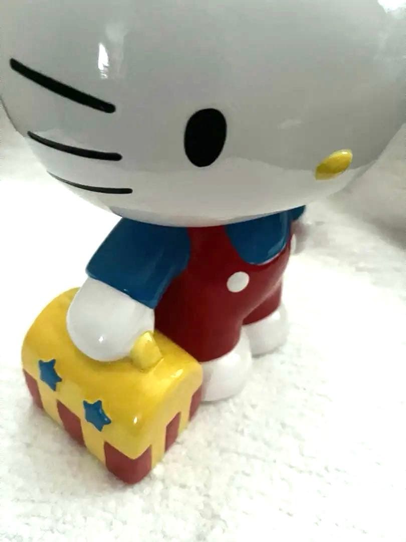 【サンリオ・Sanrio】ハローキティ 陶器製貯金箱 全長約26センチ