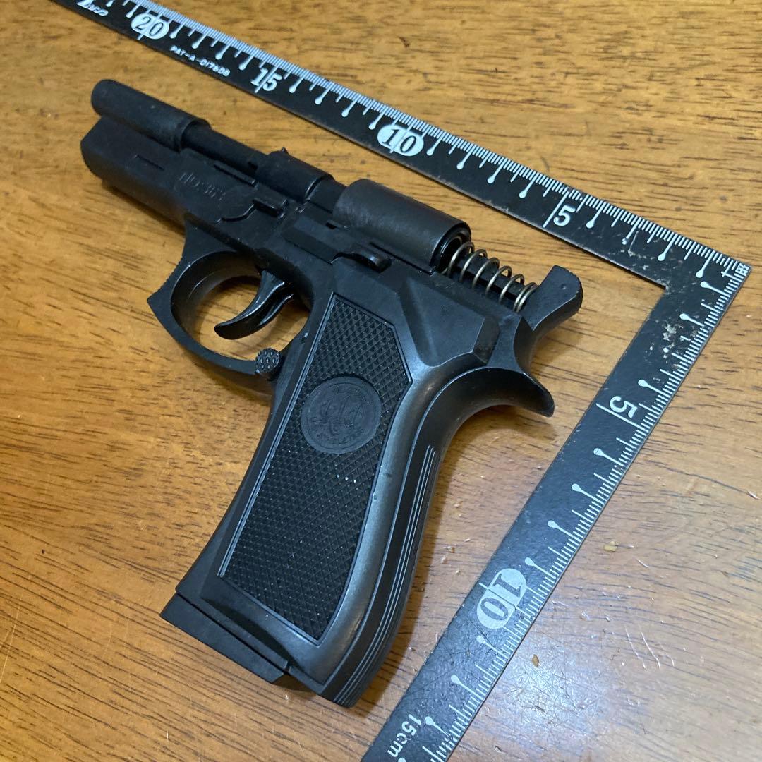 おもちゃ　プラ製　ブラックハンドガンモデル