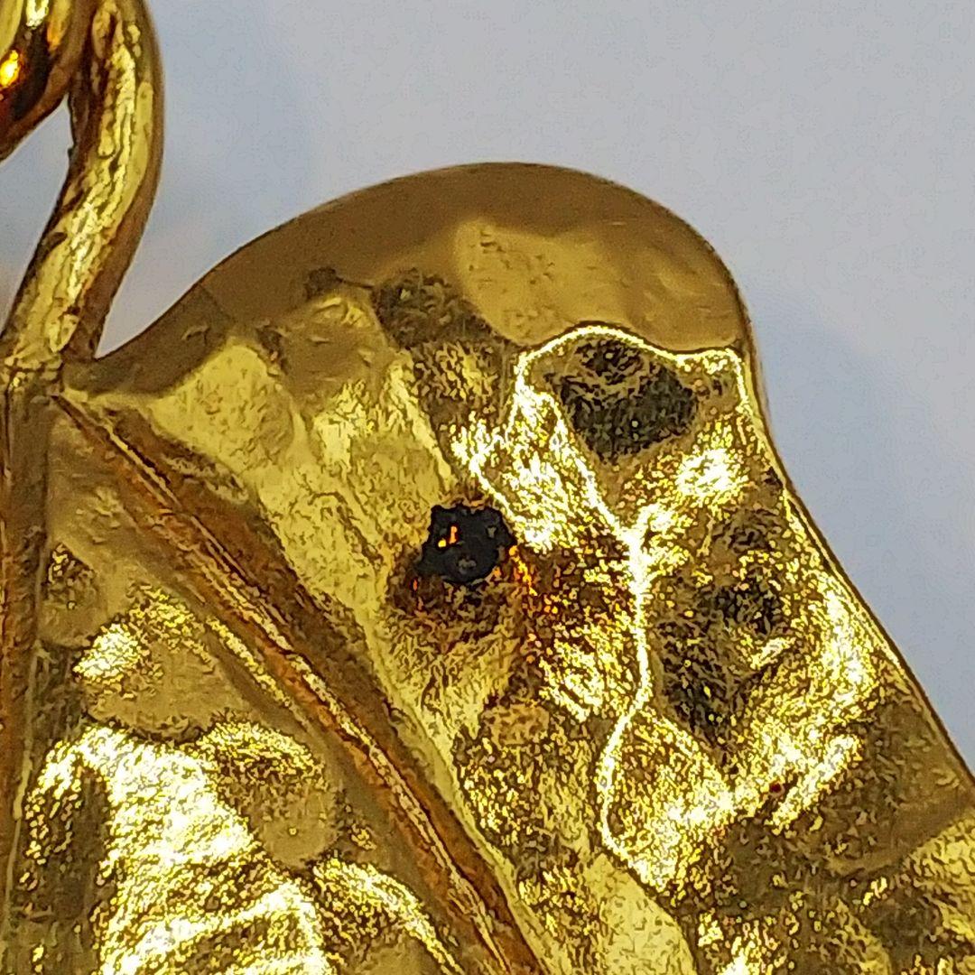 YVES SAINT LAURENTイブサンローラン ブローチ 葉っぱ ゴールド