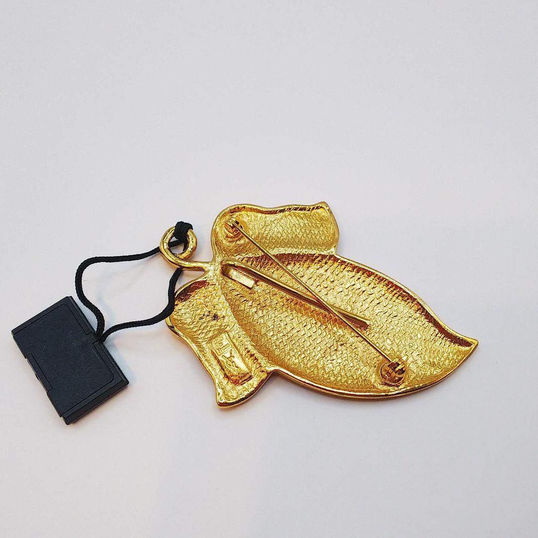 YVES SAINT LAURENTイブサンローラン ブローチ 葉っぱ ゴールド