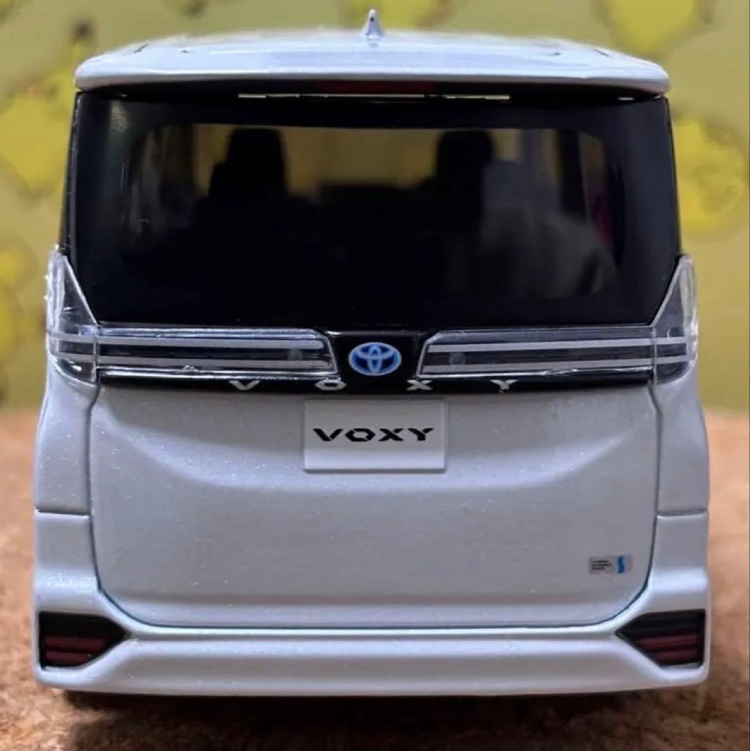 トヨタ 90ヴォクシー カラーサンプル ホワイト(セール中)