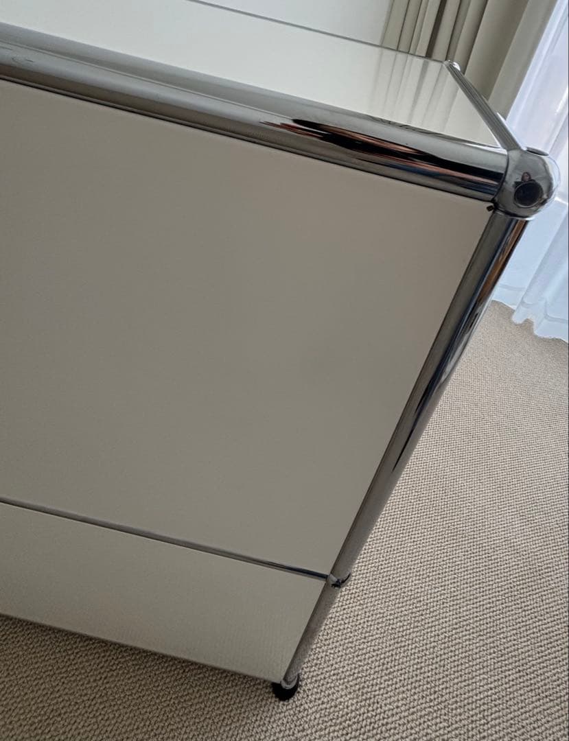 鍵付き2段2ドア　USMhaller USMハラー ピュアホワイト キャビネット