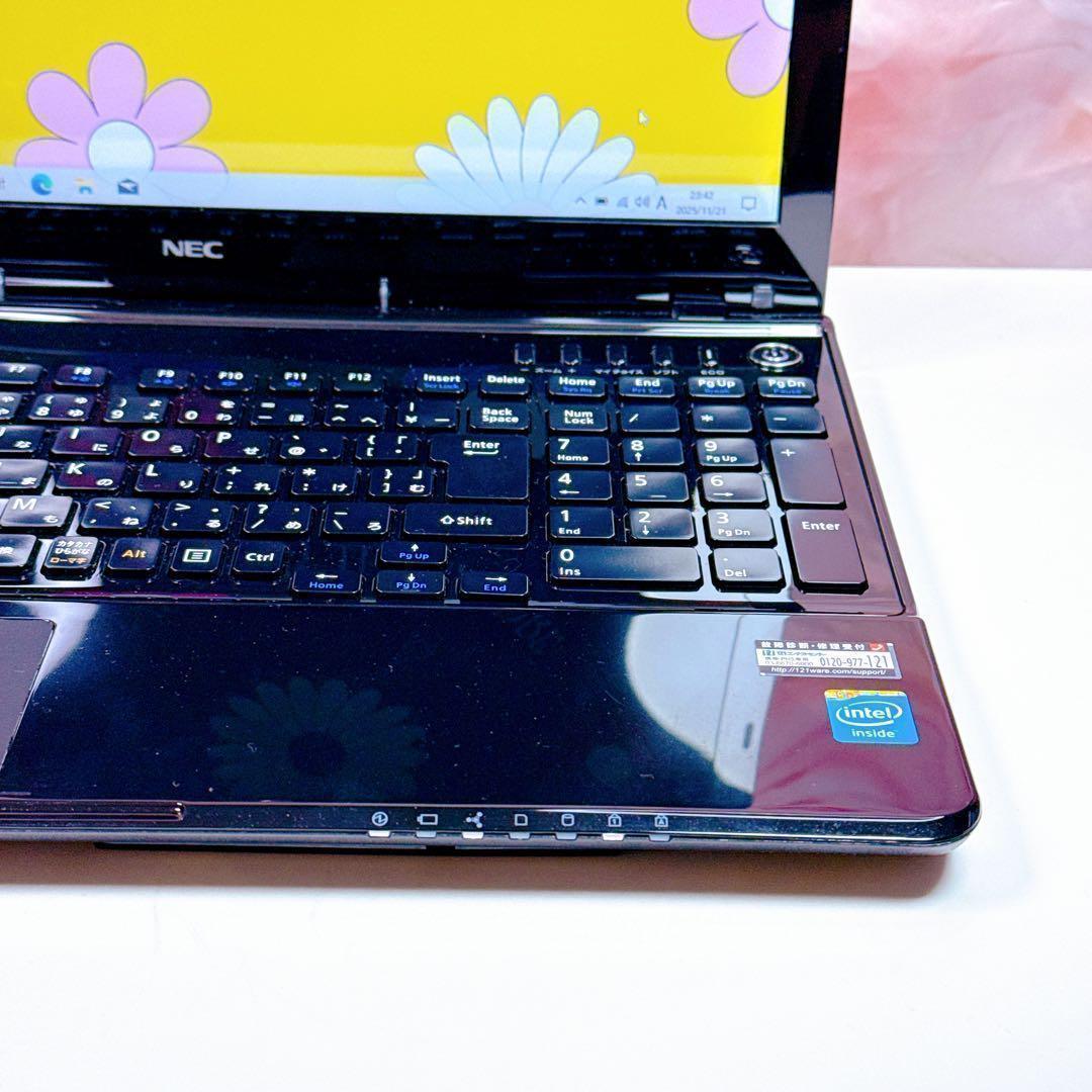 美品✨新品SSDで爆速✨ windows11 ノートパソコン✨オフィス カメラ