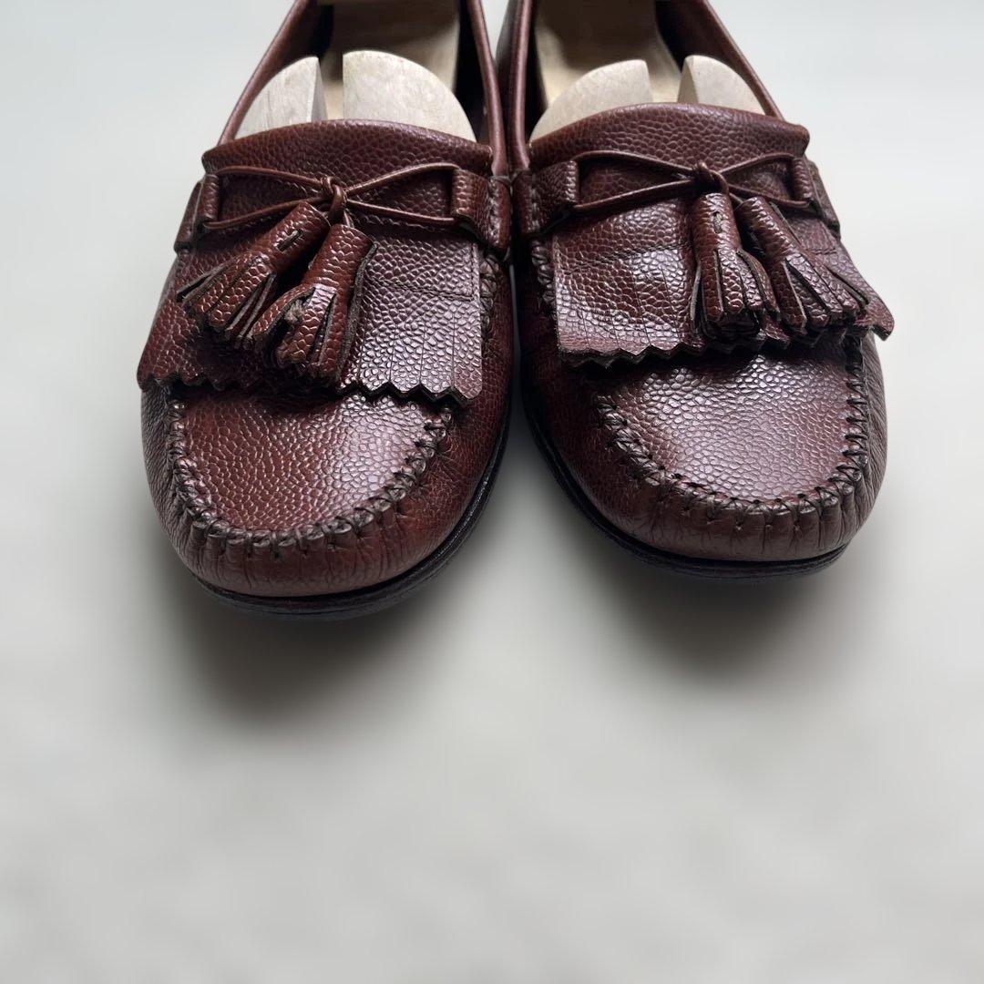 フェラガモ ダークブラウン タッセル付きレザー モカシン