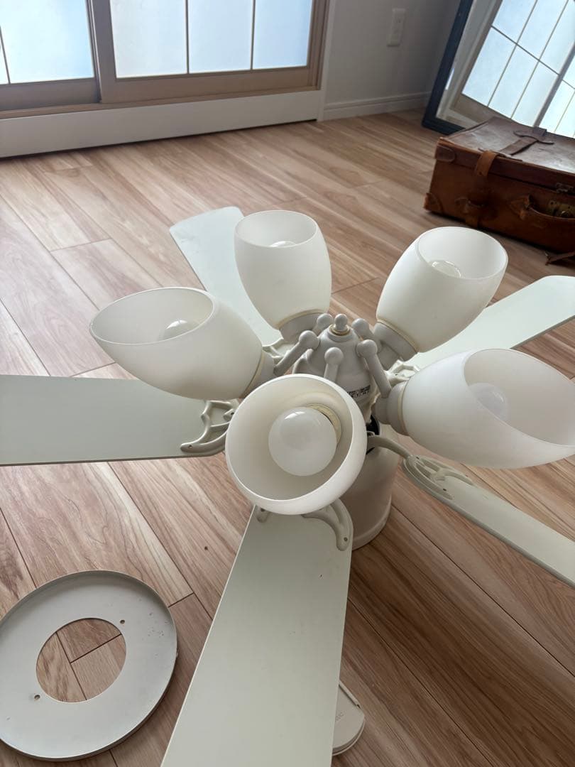 オーデリックホワイトシーリングファン 5灯 リモコン付き