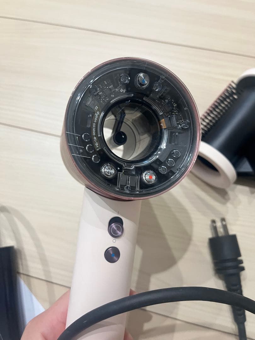 Dyson Supersonic ヘアドライヤー セラミックピンク　2025年製