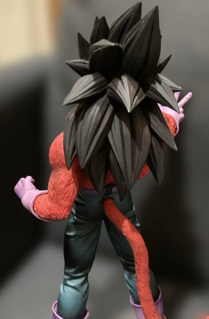 ドラゴンボールフィギュア　一番くじ　グレイテストサイヤン　超サイヤ人4