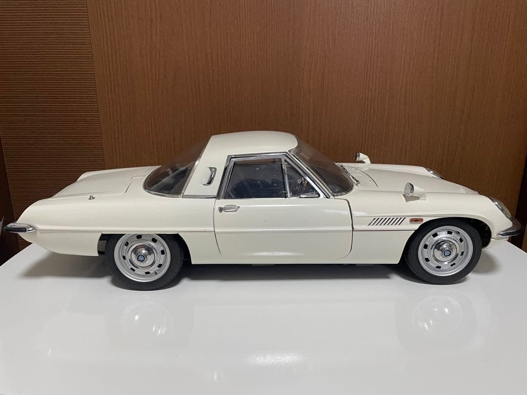 デアゴスティーニ マツダ コスモスポーツ 完成品 エンブレム付