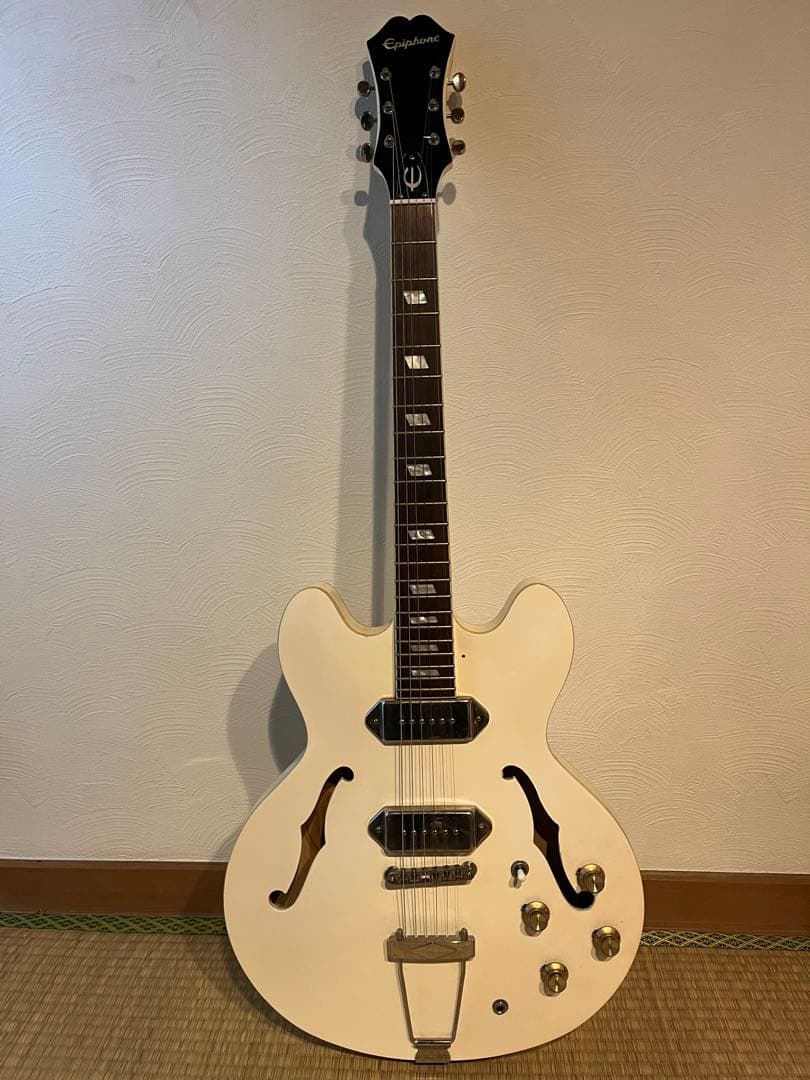 Epiphone casino ホワイト