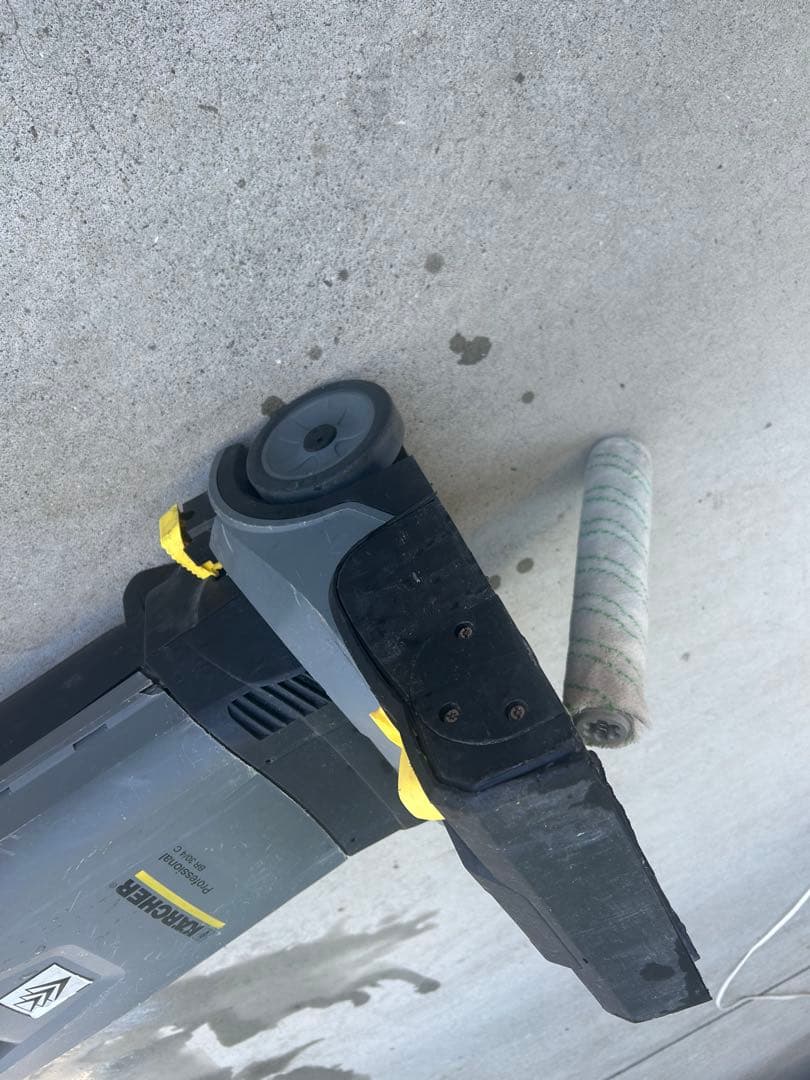 Kärcher ケルヒャー 自動床洗浄機　BR30/4