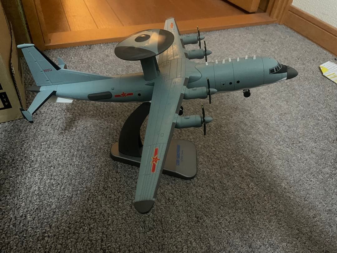 【希少品 1点のみ】空警-500 KJ-500中国人民解放軍 警戒機 1/100