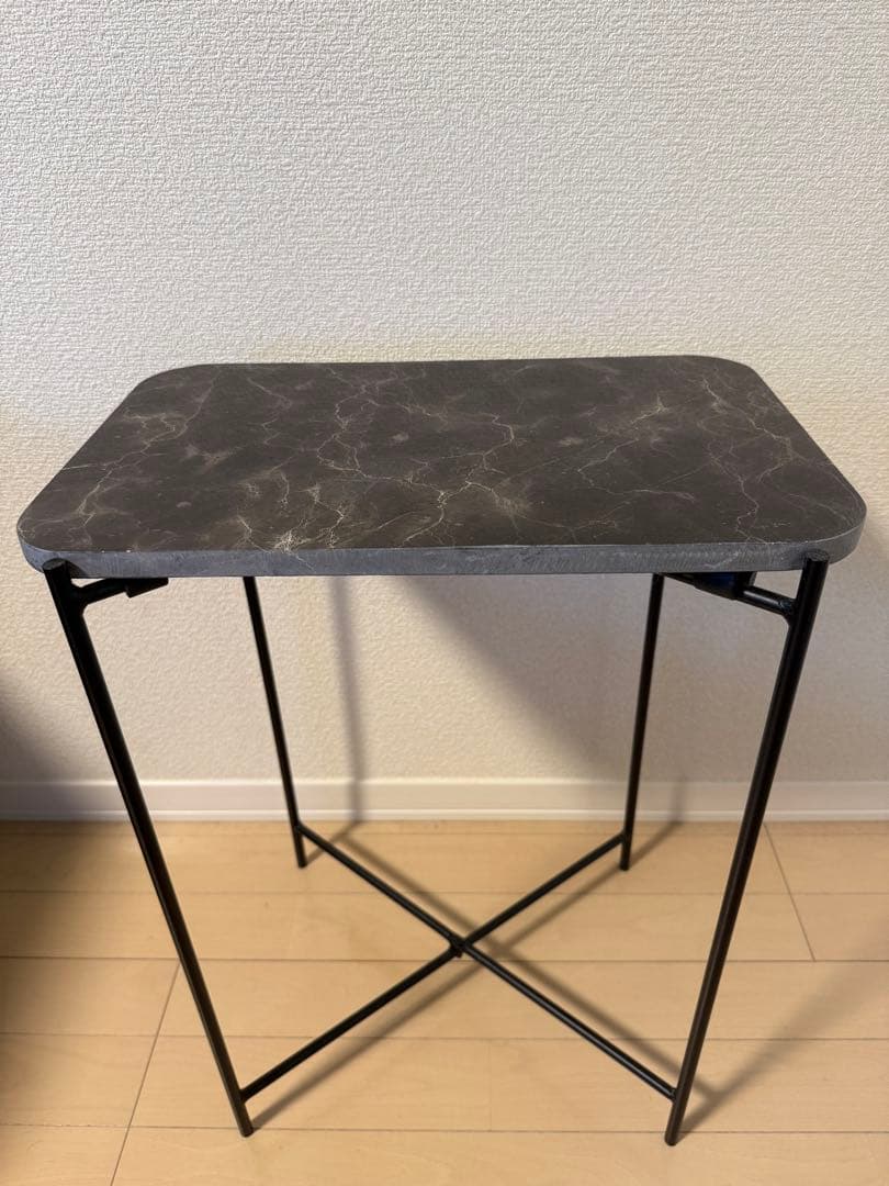 ZARA  マーブル調サイドテーブル