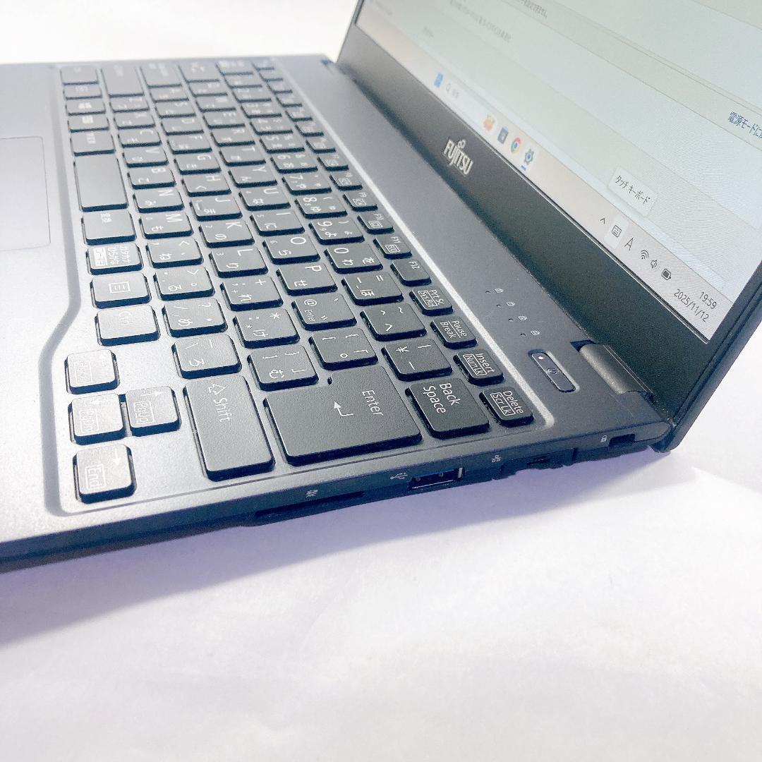 w107✨美品/ 超軽量 /爆速 SSD新品 /オフィス付✨すぐ使えるノートPC