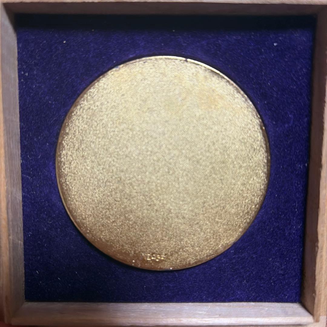 沖縄国際海洋博覧会 記念メダル文鎮