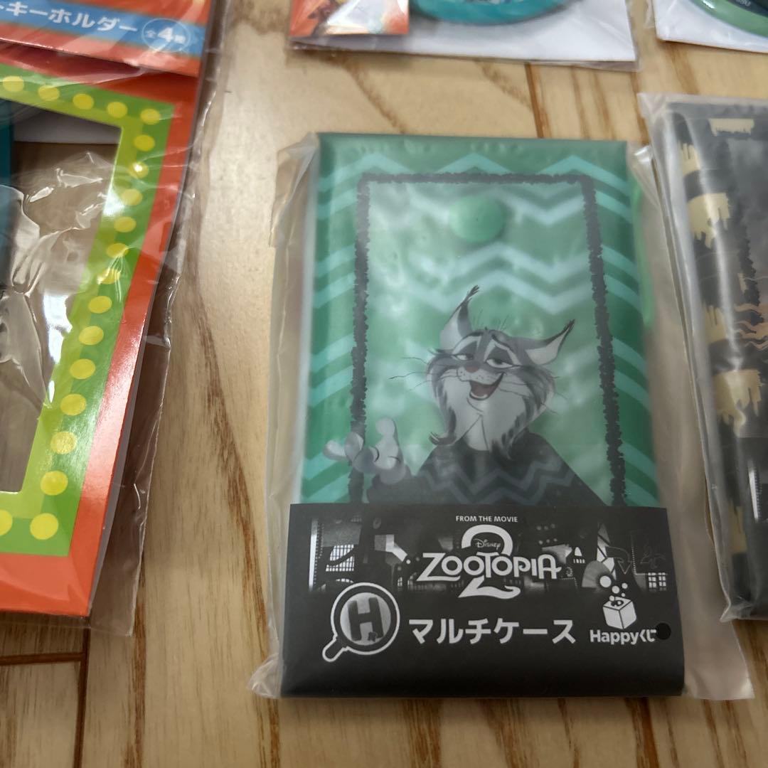 ズートピア2 ハッピーくじ　フィギュア　アロハシャツ　キャップ　他　まとめ