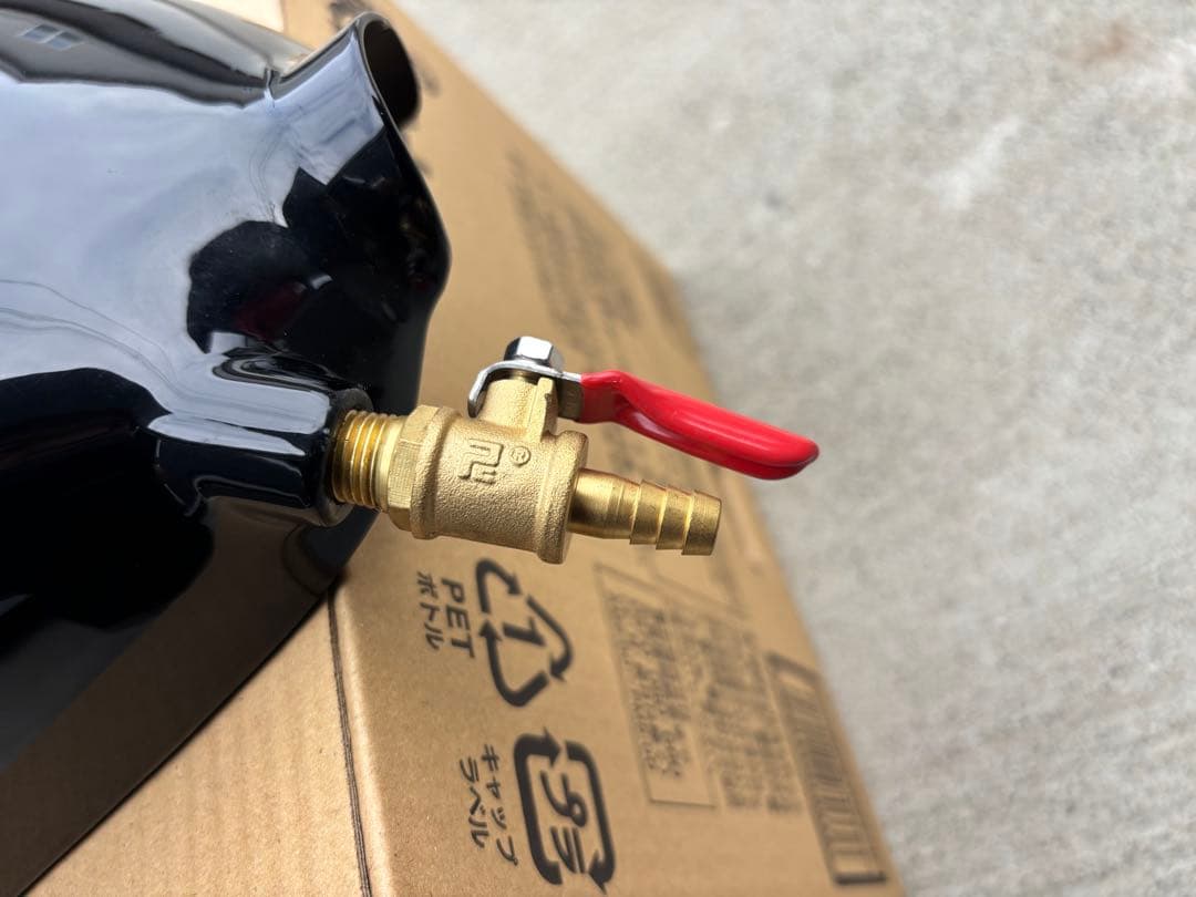 スポーツスター　タンク