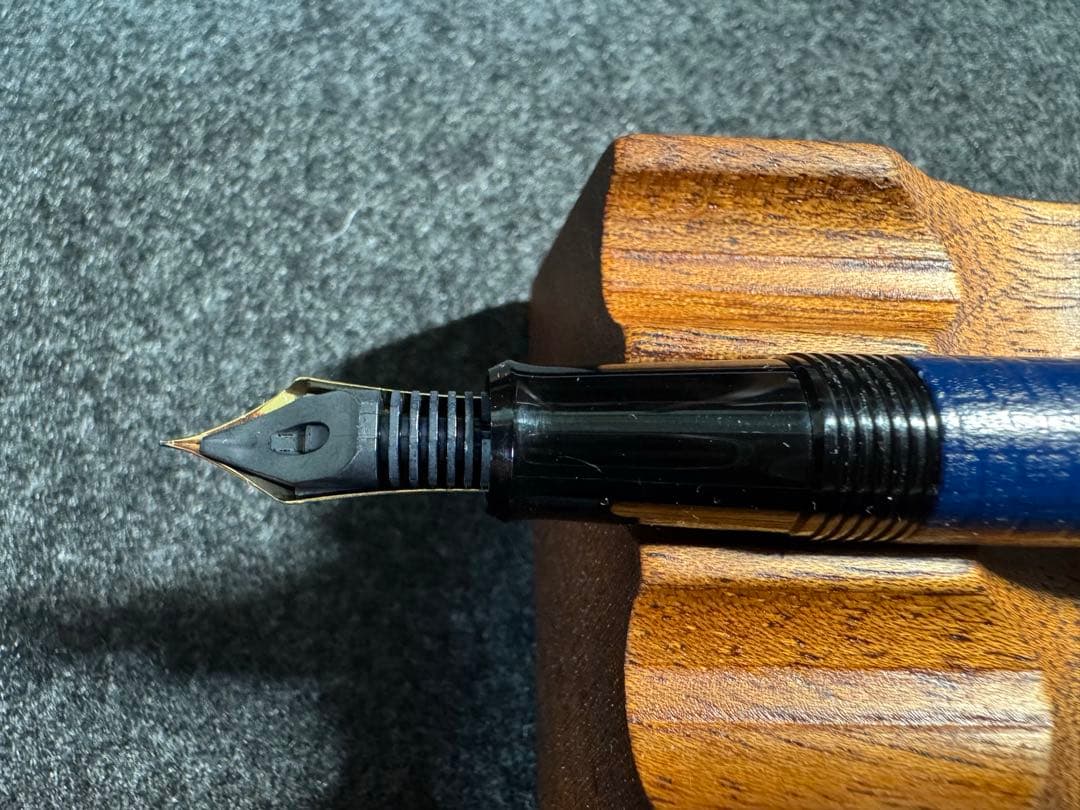 パイロット 変わり塗り石目 ダークブルー F 万年筆