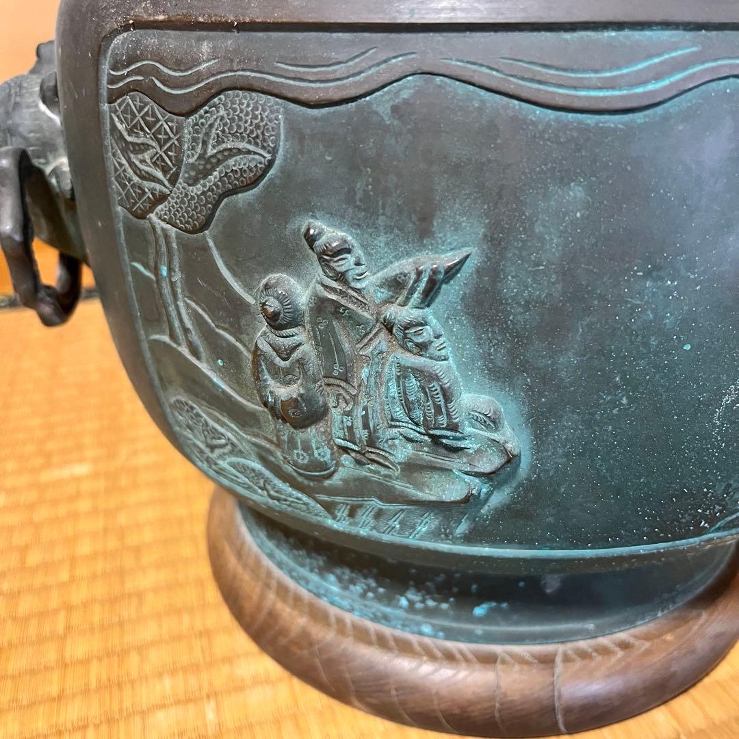 青銅　火鉢　持ち手に亀の装飾