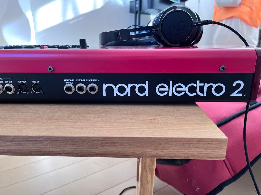 Clavia Nord Electro2 73(純正ケース付)美品　動作良好