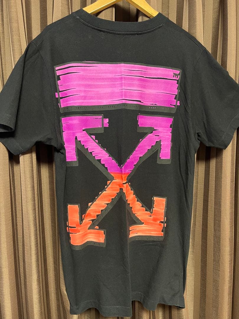OFF WHITE Marker Arrow Tシャツ
