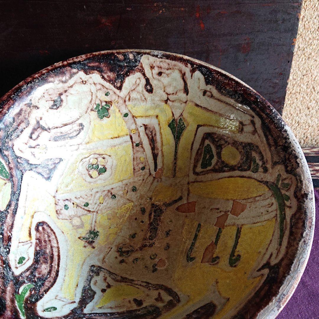 ペルシャ 白地多彩騎馬人物図鉢 9～13世紀頃