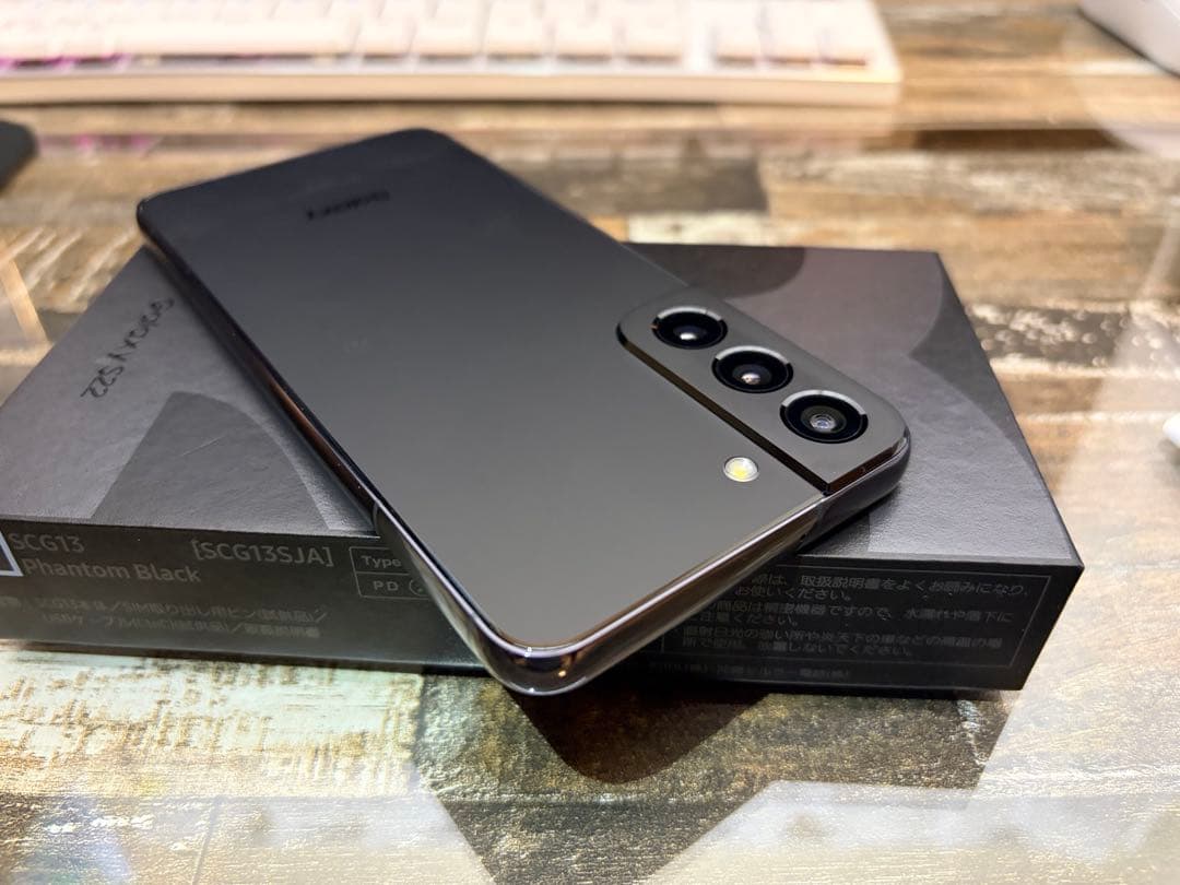 Samsung Galaxy S22 本体 ケース付き ブラック