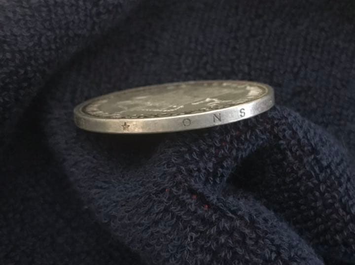 希少　オランダ　ウィルヘルミナ女王　2・1/2ギルダー  1929年大型銀貨