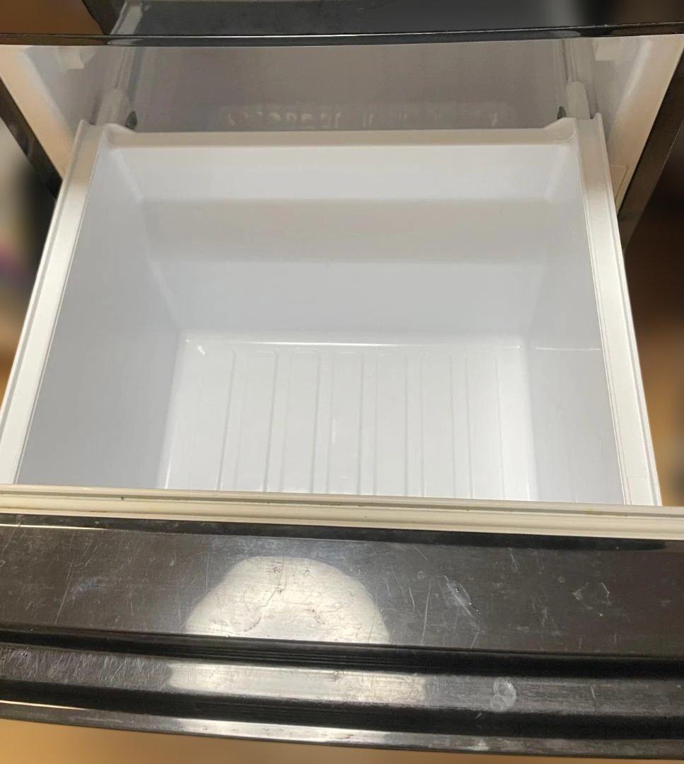 【送料込み】三菱 冷蔵庫 146L 2020年製 MR-P15E-B1