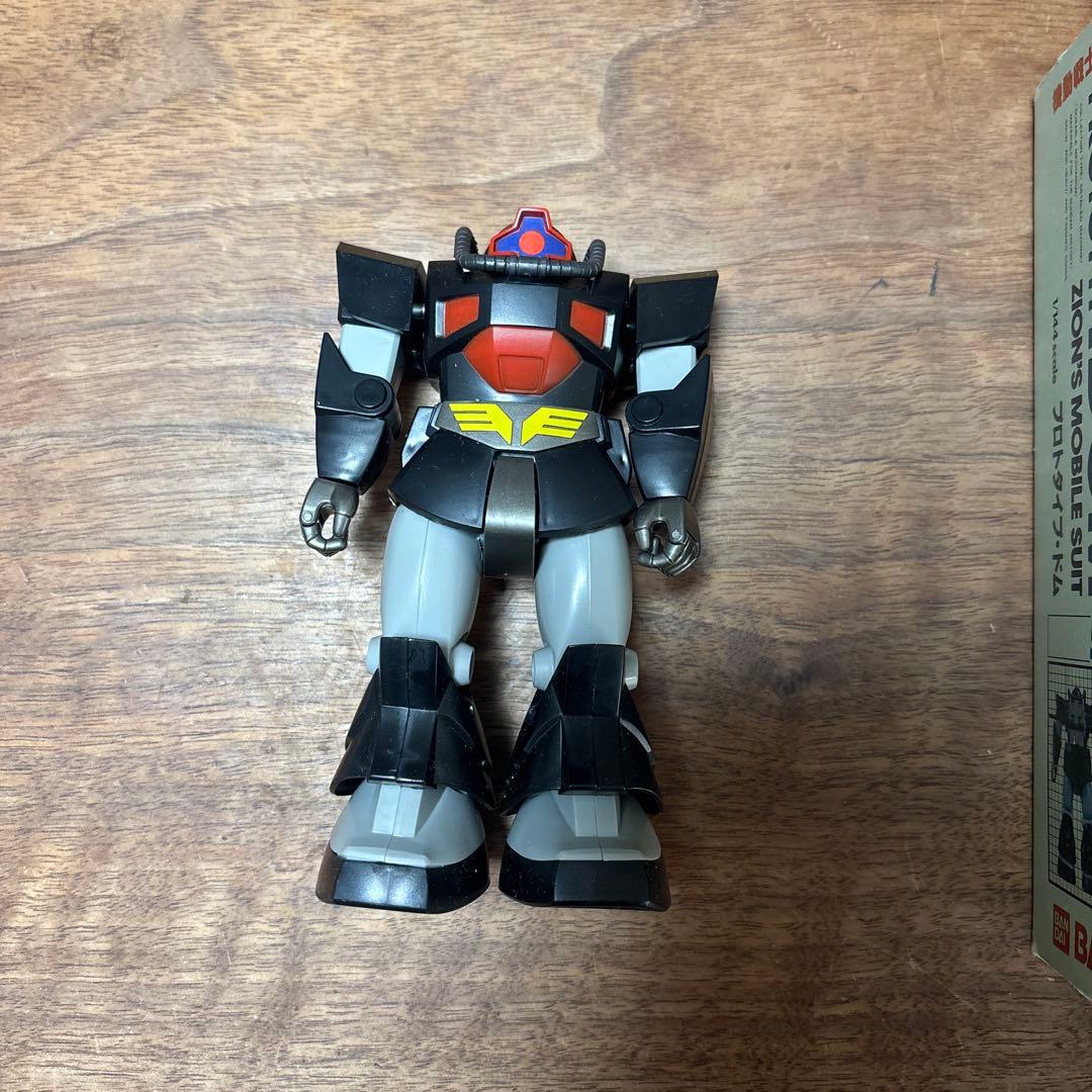 YMS-O9 PROTOTYPE DOM 1/144 スケール　機動戦士ガンダム