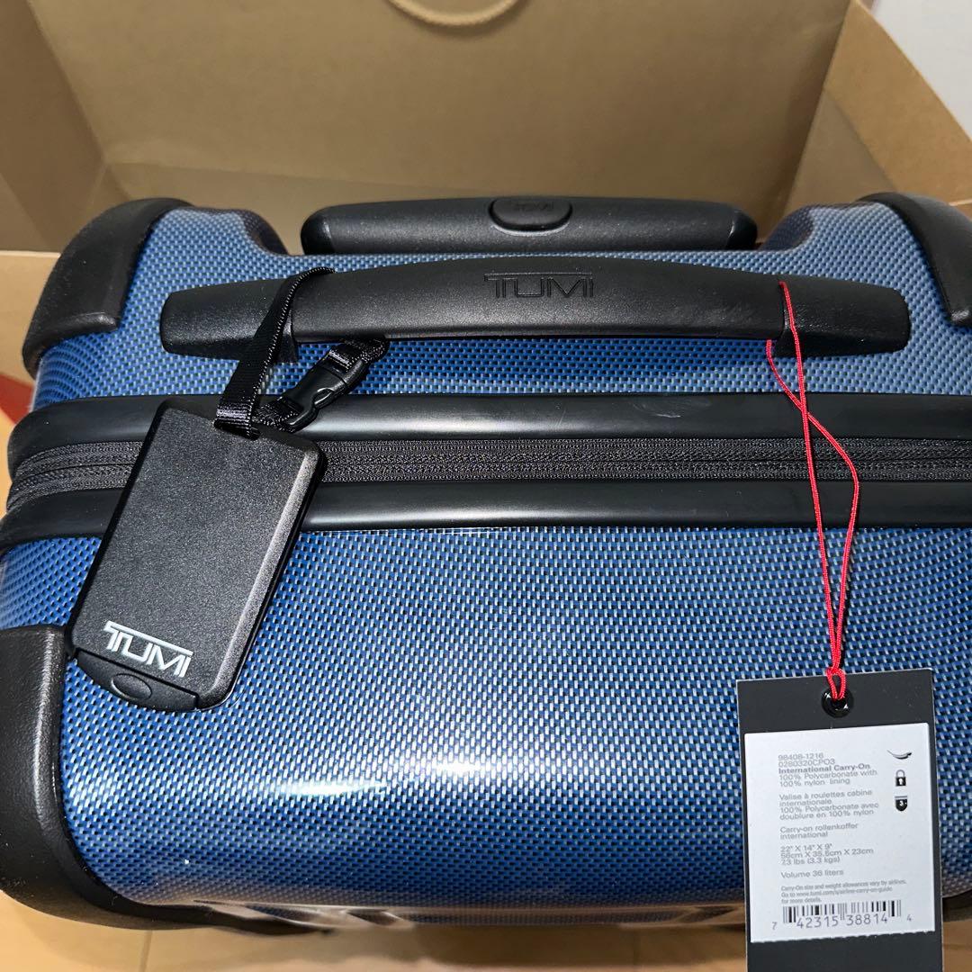 アッキー様　正規店１月購入 新品未使用 TUMI 中型(機内持ち込み可)キャリー