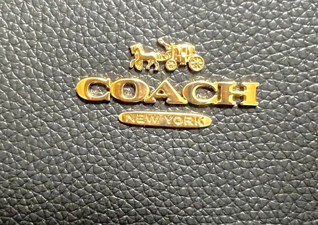 COACH 極美品 定番ショルダーバッグ