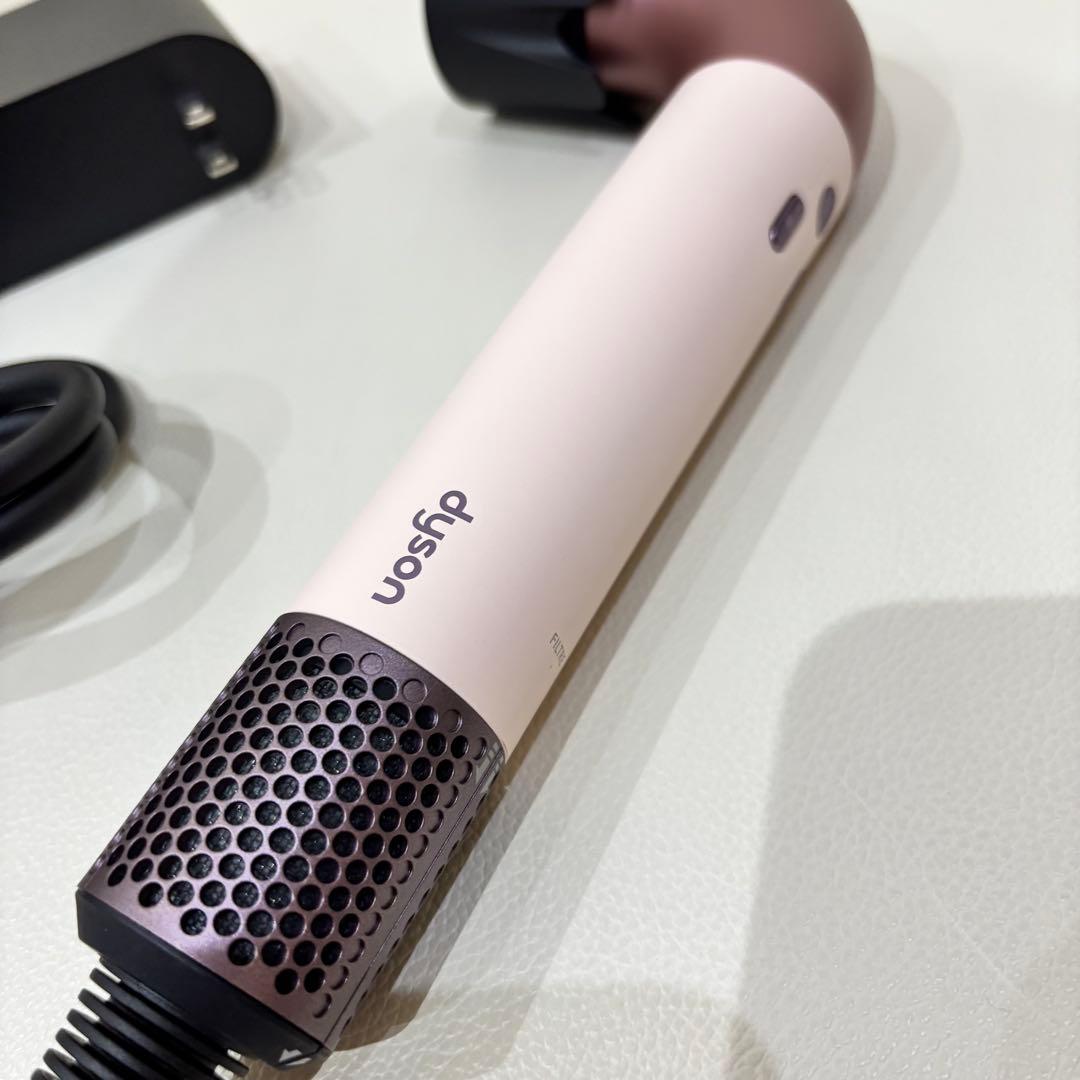美品【Dyson】ダイソン　Supersonic r ヘアドライヤー　ピンク