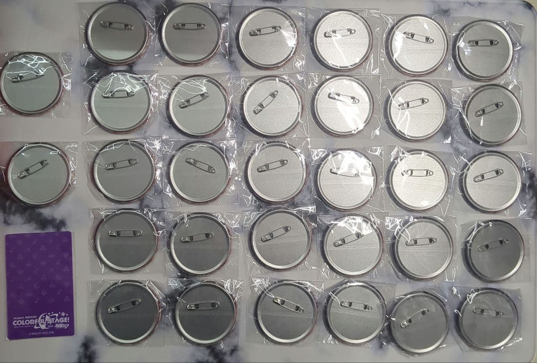 プロセカ　缶バッジ　32a グリ缶 暁山瑞希　32個 おまけカード