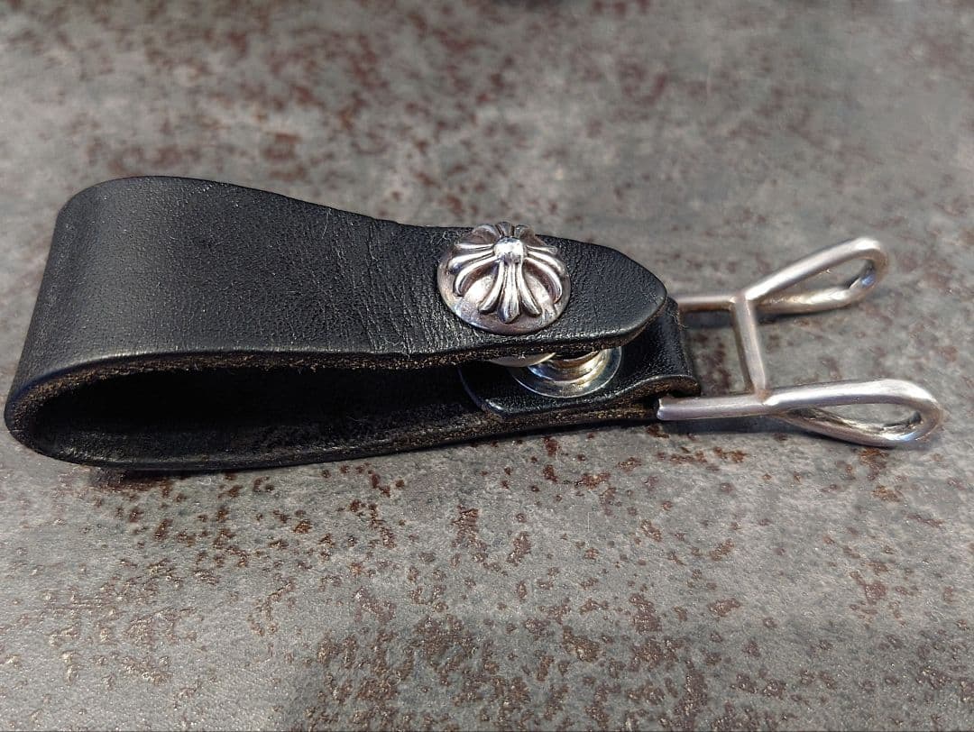 【クロムハーツ クロスボール・ボタンレザーベルトループ・インボイス原本付】