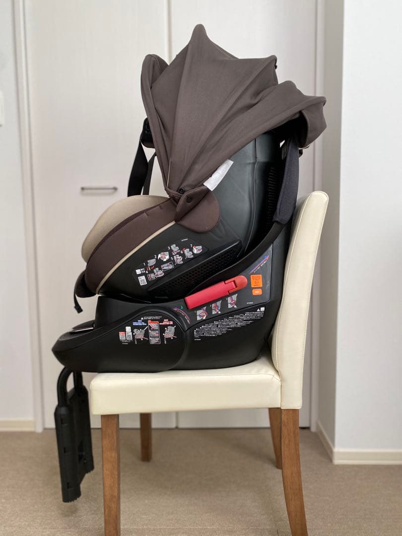 エールべべ クルット5s グランス チャイルドシート シートベルトで固定タイプ