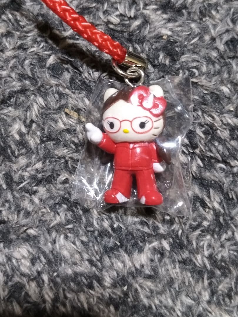 ハローキティ　ごくせん THE MOVIE ストラップ