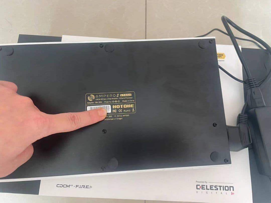 Hotone Ampero II Stage ギターエフェクター