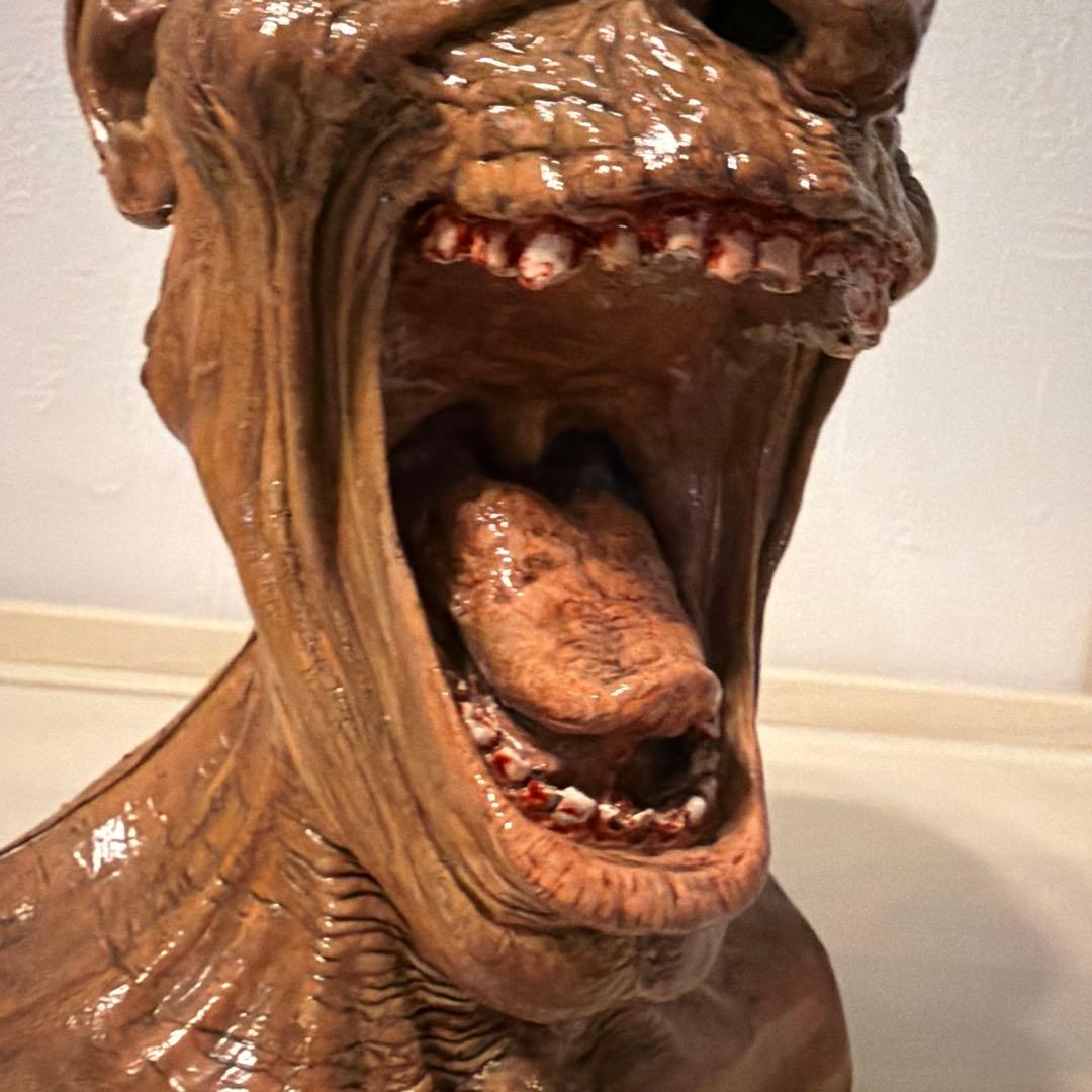 ホラー フィギュア リアル表情　オブジェ