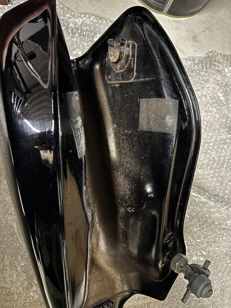 FTR223 黒タンク クロームキャップ付き　最終値下げ