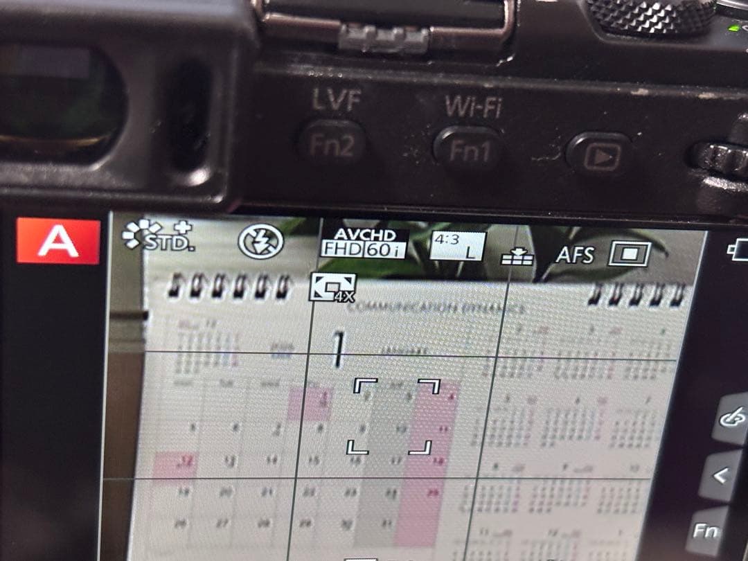 希少 パナソニックLUMIX ミラーレス一眼カメラ DMC-GM5-K レンズ付