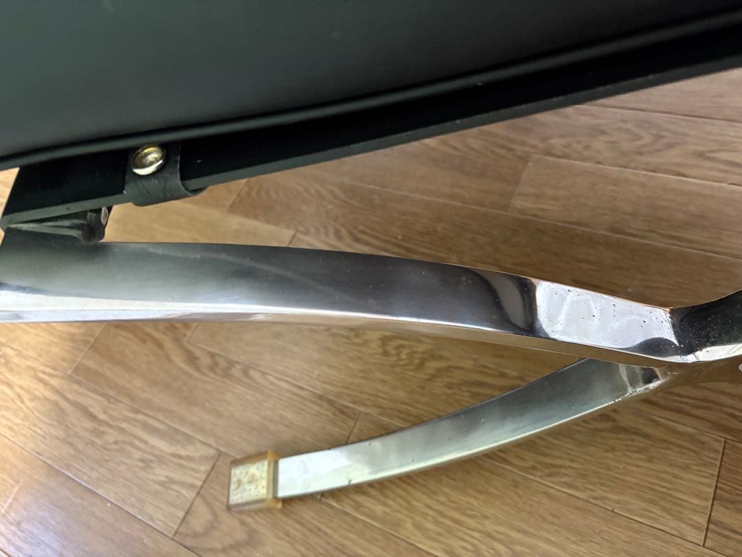 バルセロナチェア　オットマン リプロダクト