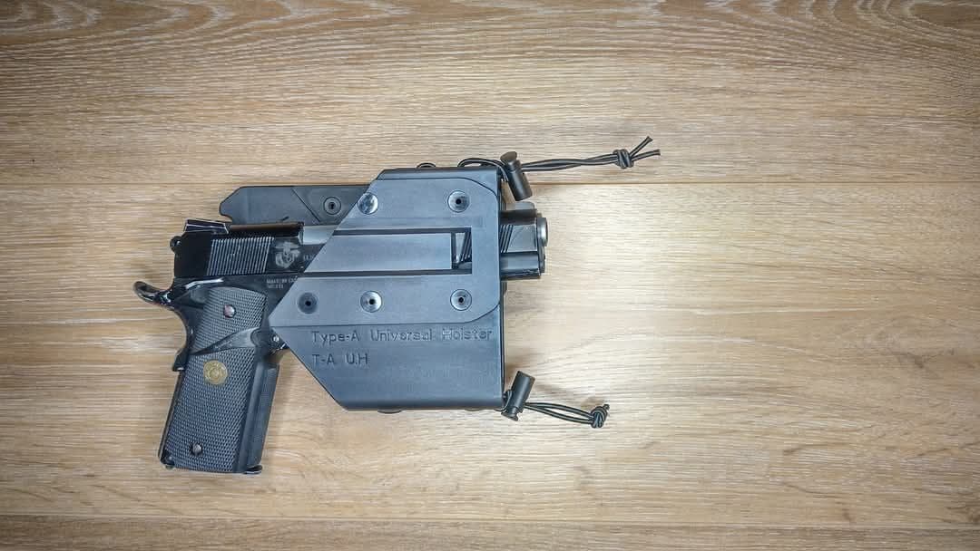 サブマシンガン カスタム ガスガン ユニバーサル ガンホルスター ④