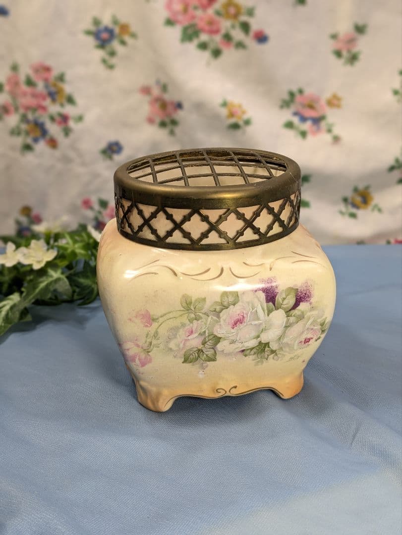 英国 アンティーク 陶器製 花器 一部ハンドペイント