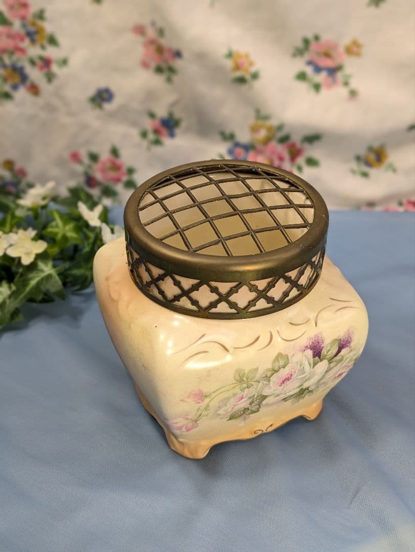 英国 アンティーク 陶器製 花器 一部ハンドペイント