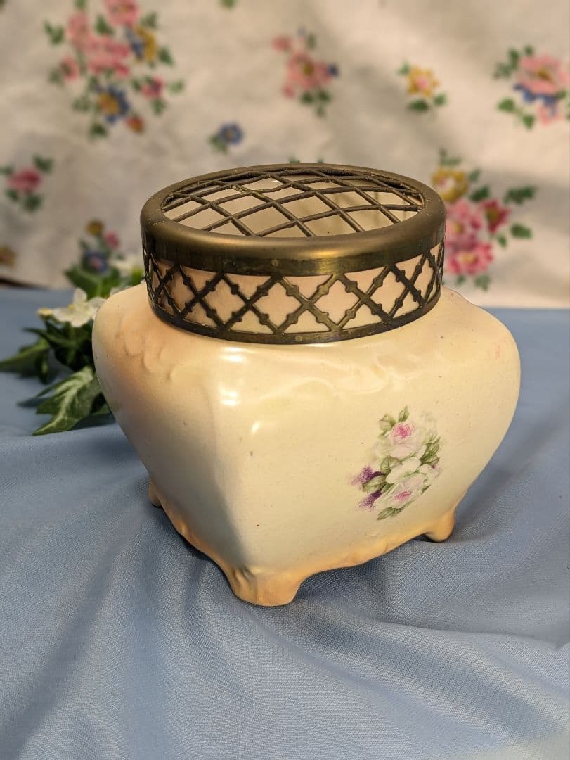 英国 アンティーク 陶器製 花器 一部ハンドペイント