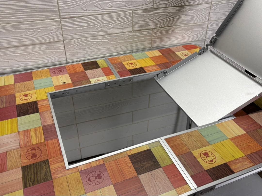 ★Coleman ナチュラルモザイク BBQテーブル 110プラス